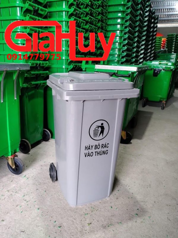 Thùng rác 240 lít màu xám được cấp bởi công ty Gia Huy tại Đà Nẵng