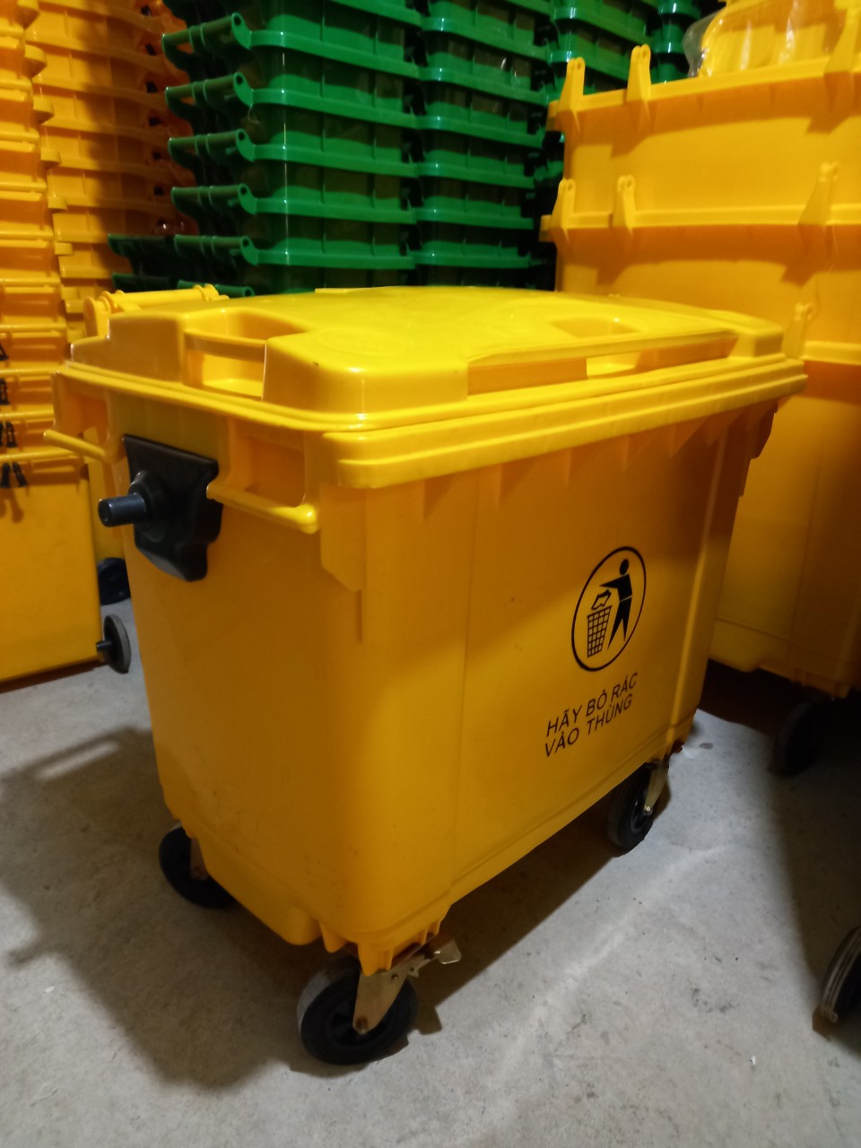 Xe đẩy rác nhựa HDPE giá rẻ